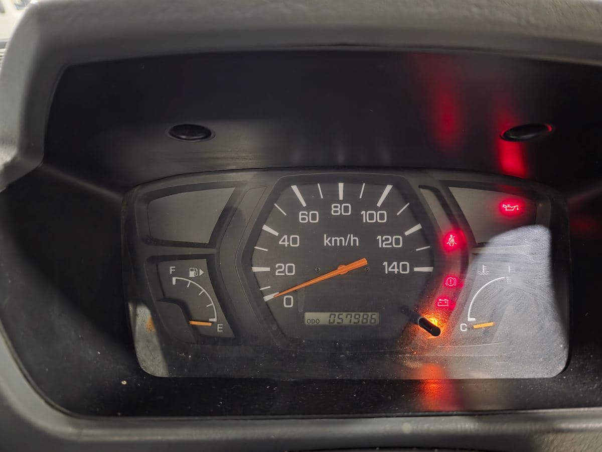 2007 Mitsubishi Minicab 4WD 5-Speed Manual thumbnail 6