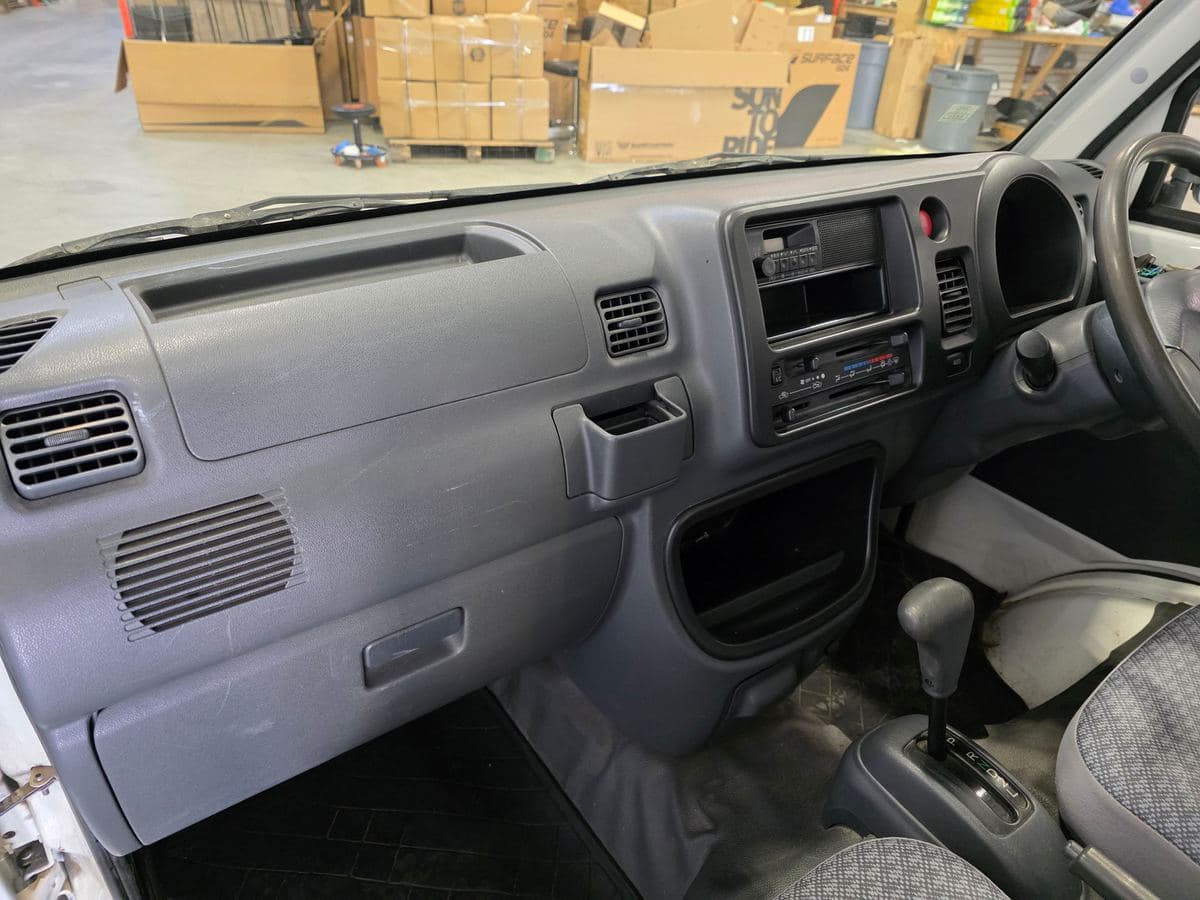 2008 Daihatsu Hijet AWD Automatic — 47,000 KMs thumbnail 6