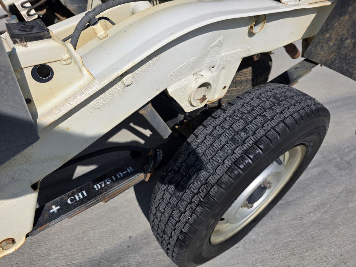 2009 Daihatsu Hijet 4WD 5-Speed Dump Bed — Low KMs thumbnail 5