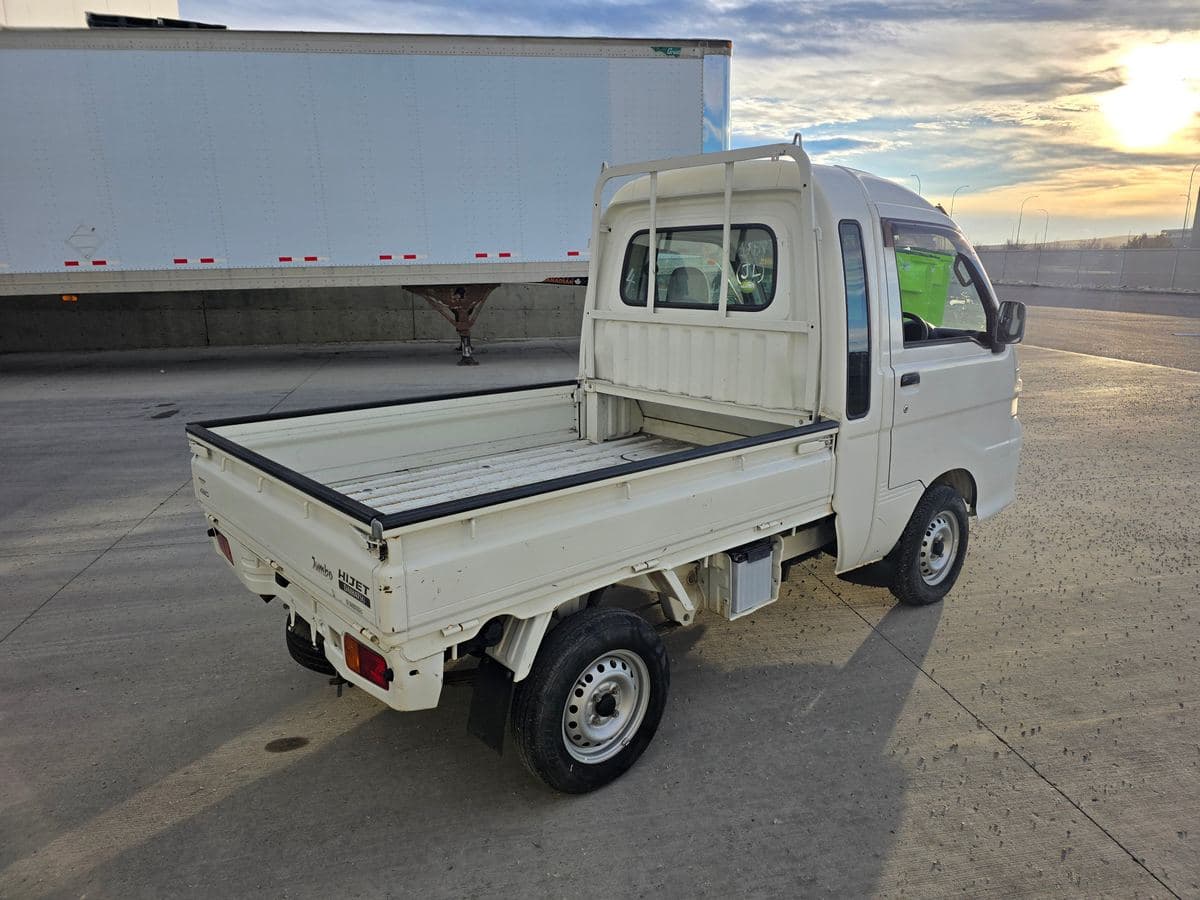 2009 Daihatsu Hijet JUMBO AWD 5-Speed Manual thumbnail 3
