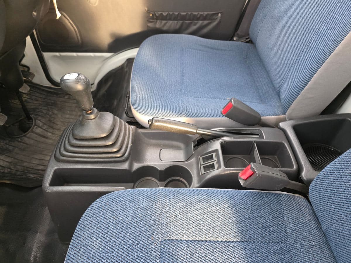 2005 Subaru Sambar Supercharged 4WD 5-Speed Manual — Super Rare thumbnail 22