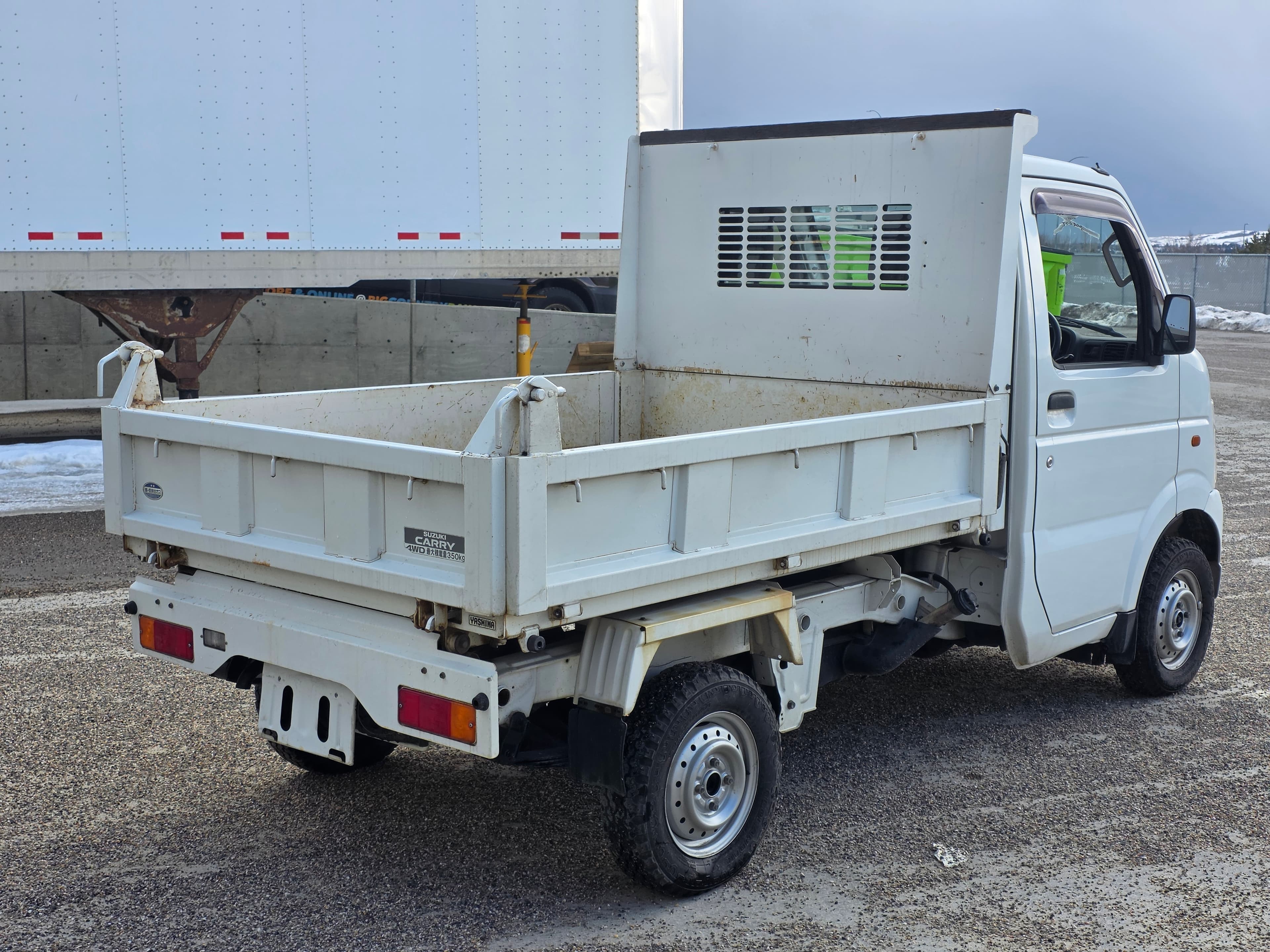 2005 Suzuki Carry Dump 4WD 5-Speed Manual — view 5