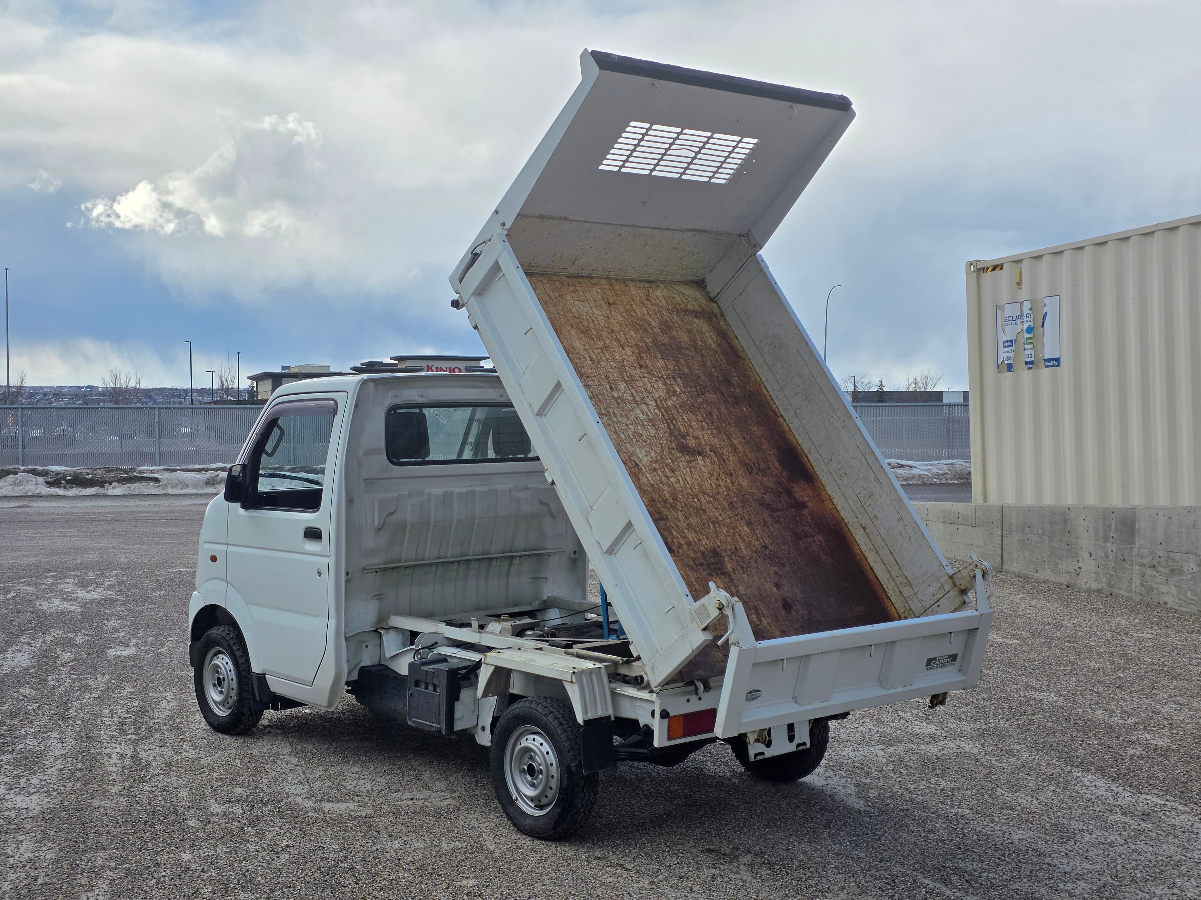 2005 Suzuki Carry Dump 4WD 5-Speed Manual — view 13