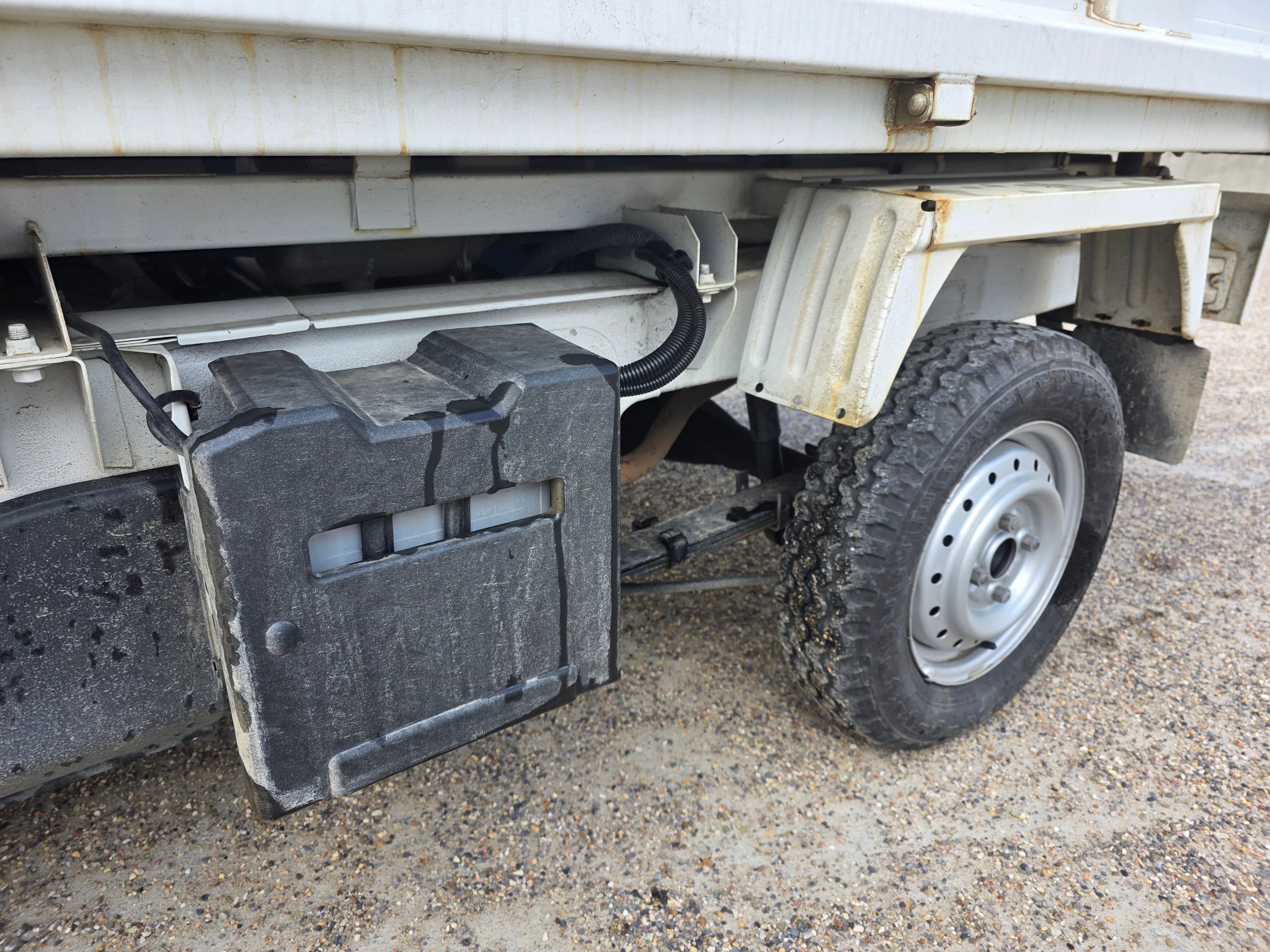 2005 Suzuki Carry Dump 4WD 5-Speed Manual — view 25