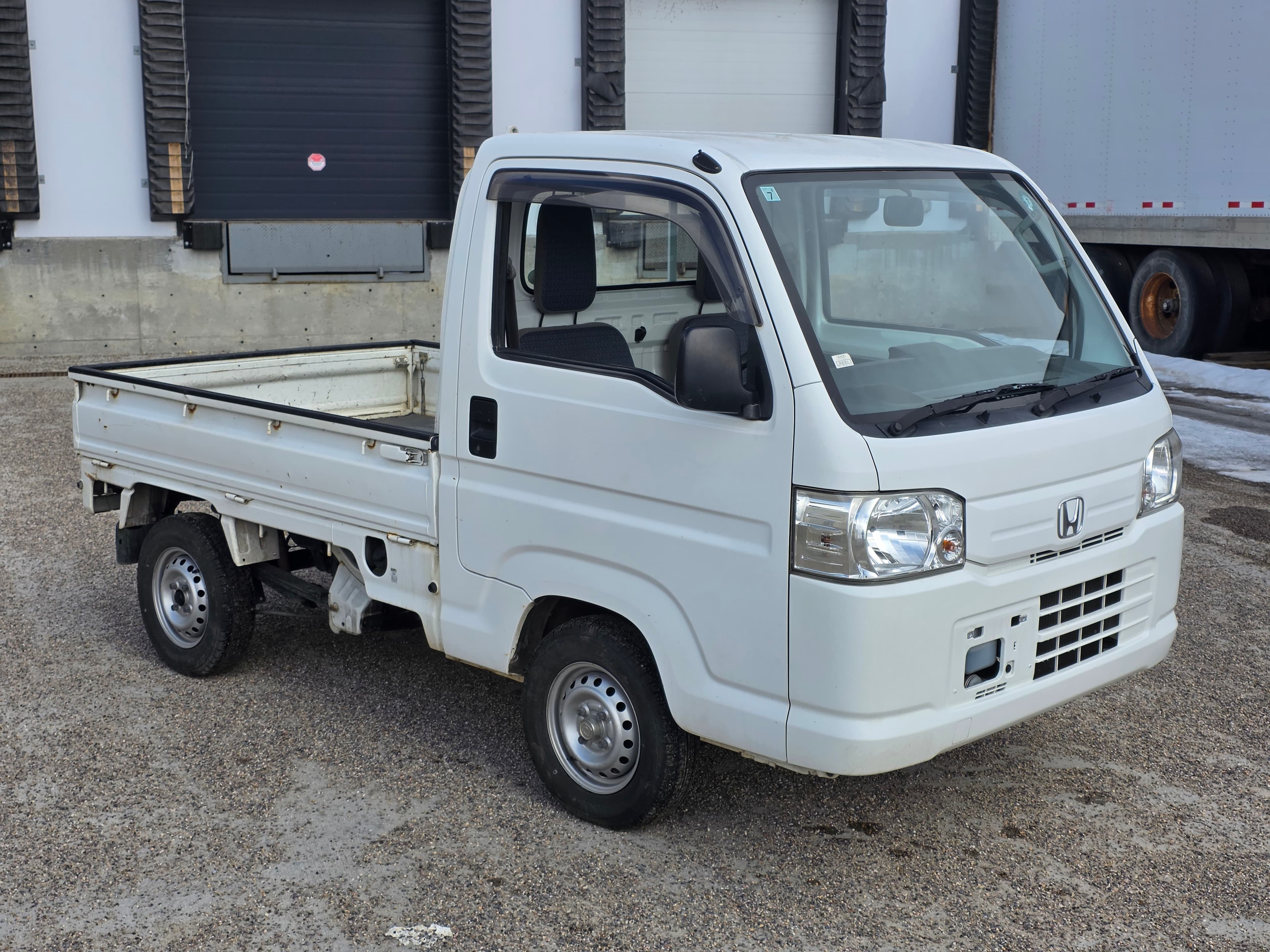 2010 Honda Acty SDX 4WD 5-Speed Manual kei truck for sale Calgary — photo 1 of 15