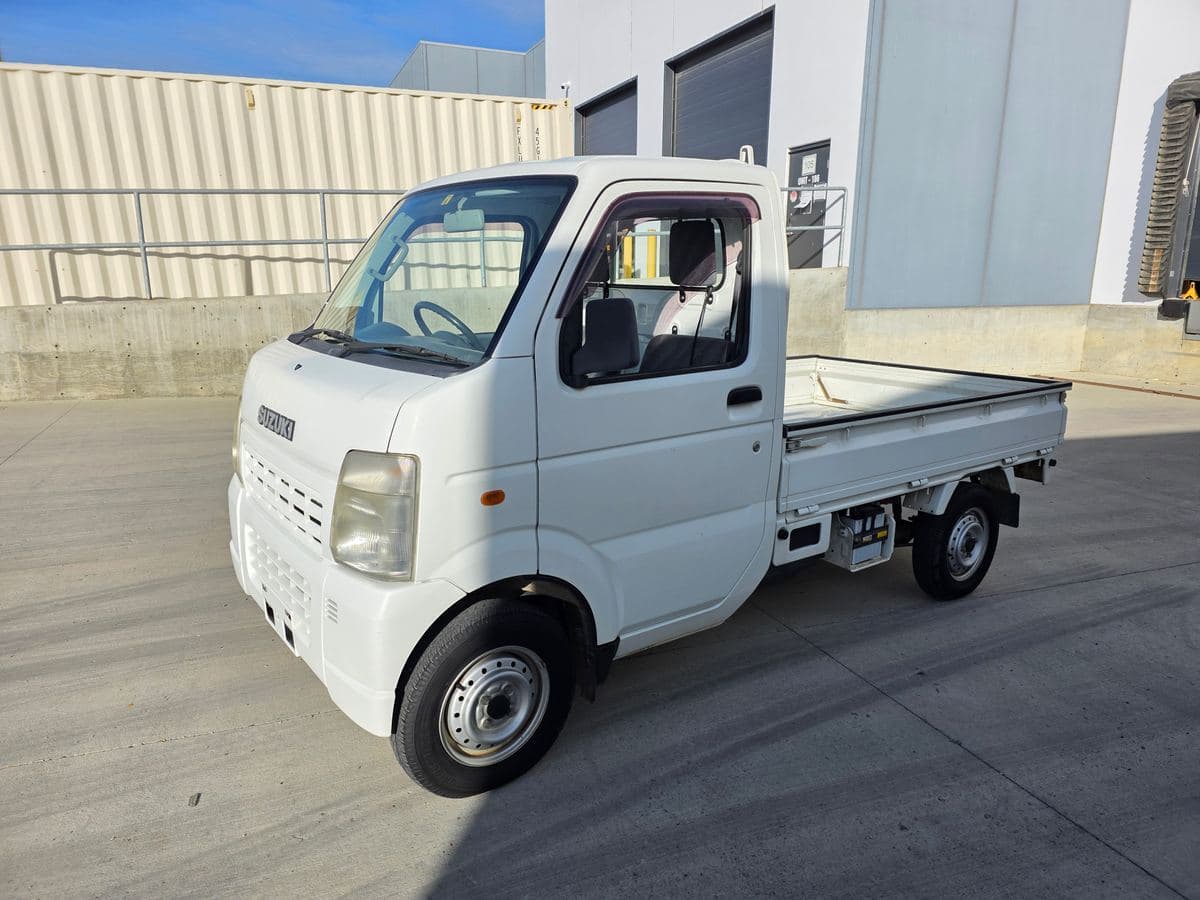 2007 Suzuki Carry (DA63T) 4WD 5-Speed Manual — Low KMs — photo 1 of 17