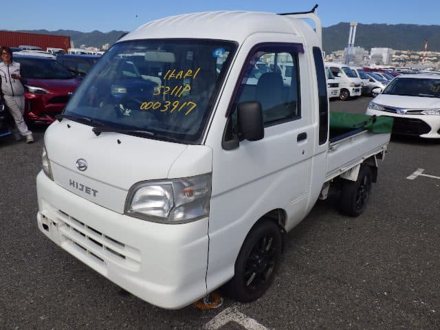 2008 Daihatsu Hijet Jumbo Cab Truck 4WD Auto kei truck for sale Calgary — photo 1 of 27